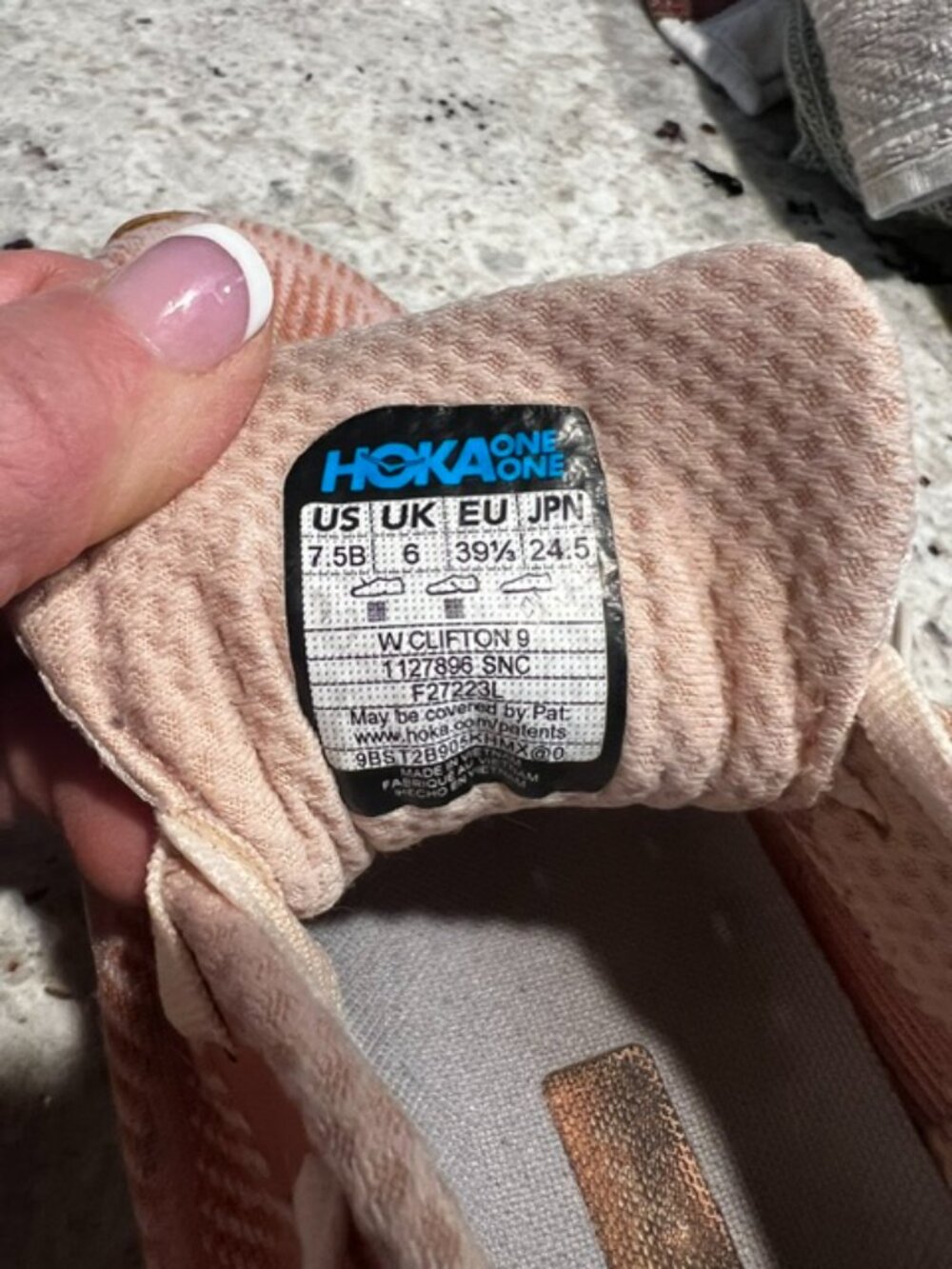 Blush Pink HOKA Cliftons Women's 7.5M ~ Great Condition! retailed for $170 - Picture 7 of 7